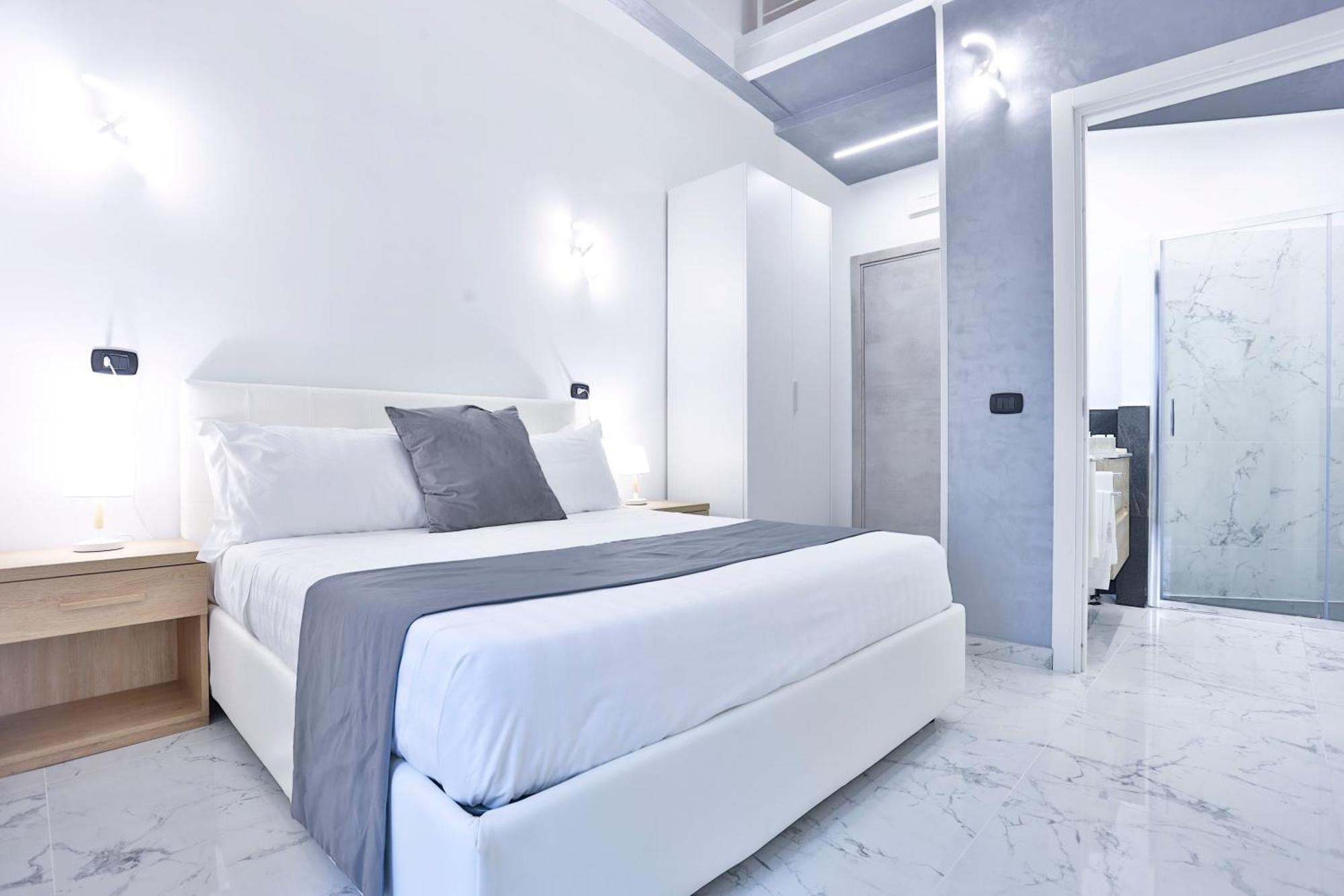 Hotiday Room Collection - Napoli Sant'Arcangelo Exterior photo